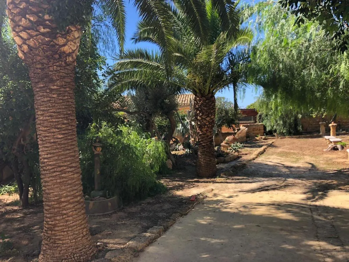 Villa La Lumia B&B Suites & Apartments Agrigent Frühstückspension