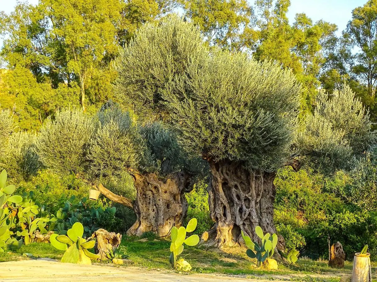 Villa La Lumia B&B Suites & Apartments Agrigent 2*,